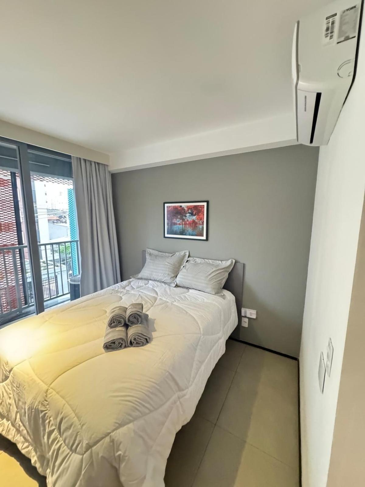 218 - Ap Moema | Prox Metro E Ibira! A/c, Wifi, Academia Apartamento