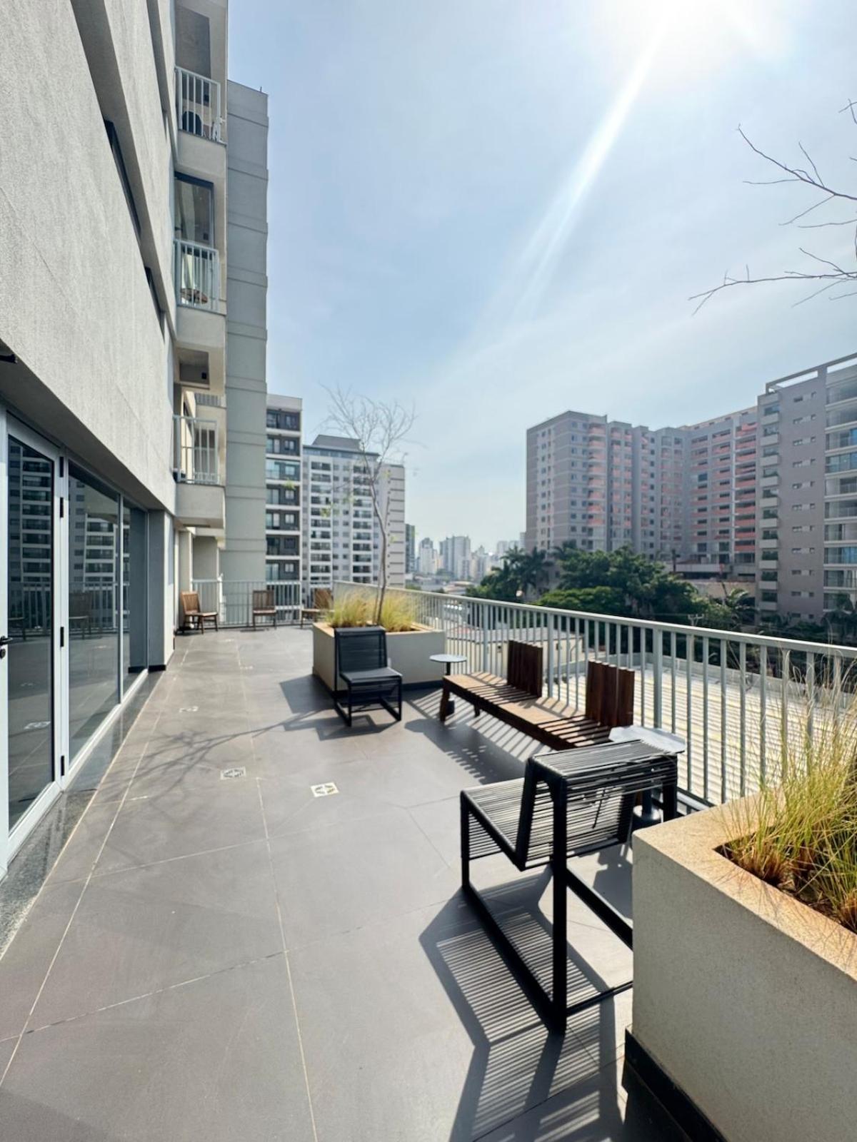 218 - Ap Moema | Prox Metro E Ibira! A/c, Wifi, Academia Apartamento *